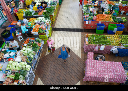 Tahiti, Polinesia francese. Il mercato coperto di Papeete Foto Stock