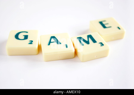Scrabble lettere che compongono la parola gioco Foto Stock