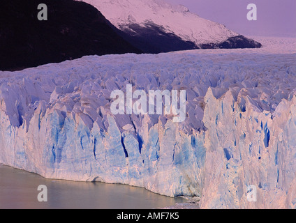 Panoramica del Ghiacciaio Perito Moreno, parco nazionale Los Glaciares, Patagonia, Cile Foto Stock