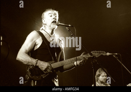 Immagine monocromatica della Britsh blues legend John Mayall, Moulin Blues Ospel Paesi Bassi 1995 Foto Stock