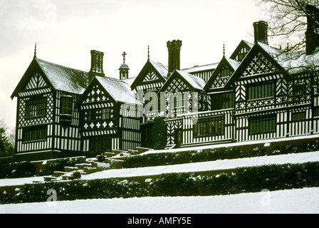 Cheshire bramhall stockport Bramall Hall in inverno Foto Stock