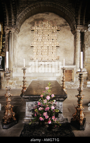 San Beda il sepolcro, la Cattedrale di Durham, County Durham, Inghilterra Foto Stock