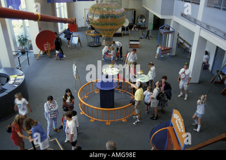 Scienza interattiva presenta per i bambini adulti Centro della Scienza del Pacifico centro di Seattle Seattle Washington Foto Stock