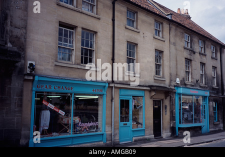 Negozi a Widcombe prima Park Road Bath Spa, Somerset, Regno Unito Foto Stock