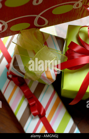 Le decorazioni di Natale e regali Foto Stock