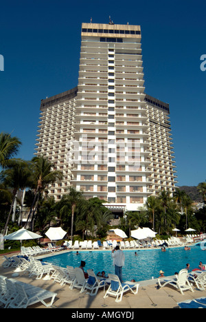 Messico, Guerrero, Acapulco, Hyatt Hotel, area piscina. Foto Stock