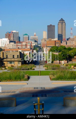 Des Moines Iowa IA skyline della città come visto dal Campidoglio motivi Foto Stock