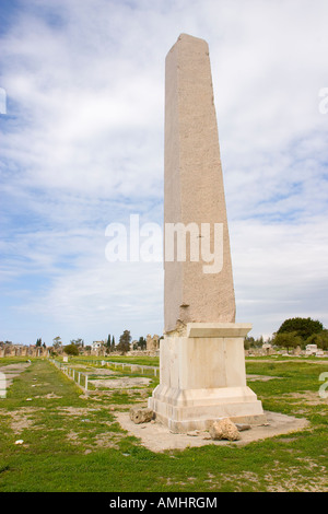 Obelisco che segna il centro dell'ippodromo in Libano dei pneumatici Foto Stock