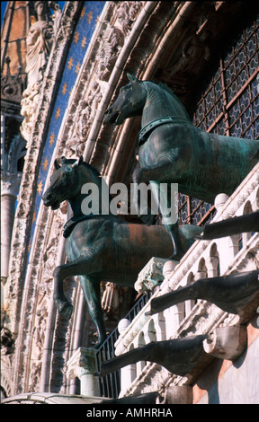 Venedig, Stadtteil San Marco, Piazza San Marco, Markuskirche, Basilica di San Marco, Giebel, Pferde von San Marco Foto Stock
