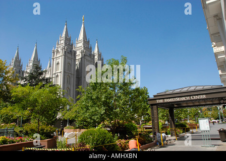 La famiglia mormone ricerca e storia nel centro di Salt Lake City, Utah UT e la Chiesa di Gesù Cristo dei Santi degli Ultimi Giorni Foto Stock