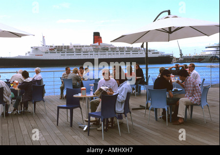 Madeira, Funchal, Cafe an der Marina Foto Stock