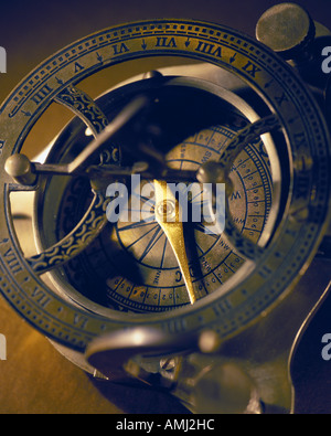 In primo piano della bussola di antiquariato Foto Stock