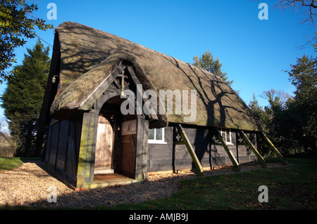 La Chiesa di Santa Maria Vergine e san Nicola Sandy Lane Wiltshire Foto Stock