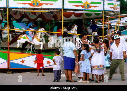 Mexiko, Yucatan, Hunucma bei Merida, Rummelplatz bei religiöser Fiesta Foto Stock