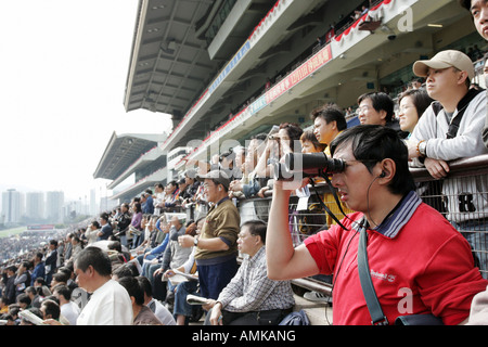 La gente a Sha Tin Race Course a Hong Kong Foto Stock