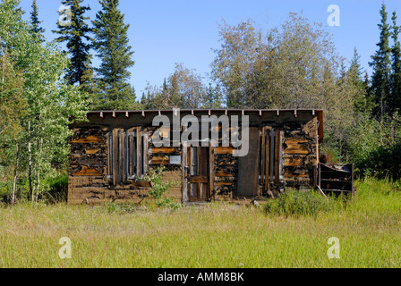 Abbandonato edifici storici nel centro di rame Alaska AK Stati Uniti U S lungo la Richardson Highway Wrangell Mountains Foto Stock