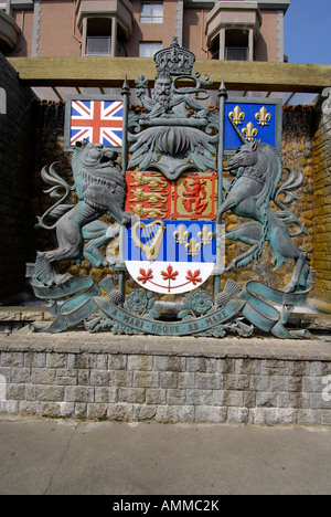 Stemma della Confederazione in Garden Court provinciali e territoriali Victoria British Columbia BC Canada nel territorio della provincia di mon Foto Stock