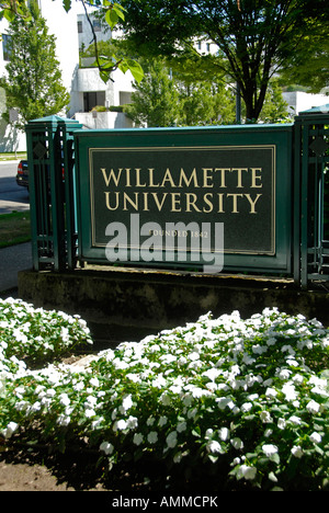 Willamette University campus marcatore di segno post Salem Oregon o US Stati Uniti collegio scuola storia storico di istruzione Foto Stock