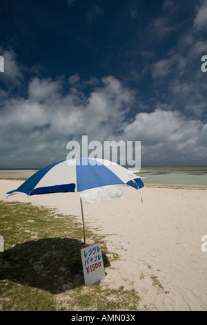 Ombrellone in Isola di Taketomi Prefettura di Okinawa in Giappone Foto Stock