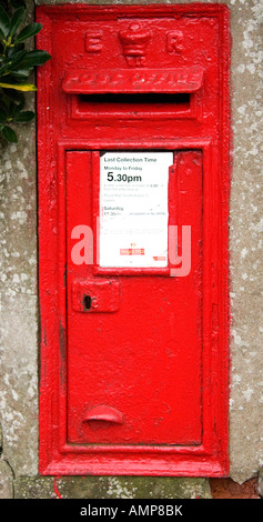 Un Edward VII montato a parete British Post Office postbox Foto Stock