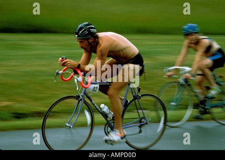 Sports Racing Marathon triatleta ciclista MD YMCA Rocky Gap Triathlon biker bike bicicletta gara di velocità rider sfida Foto Stock