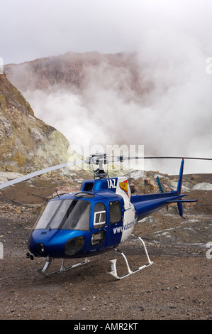 Tour in Elicottero a White Island, un vulcano attivo, Baia di Planty, East Coast, Isola del nord, Nuova Zelanda. Foto Stock