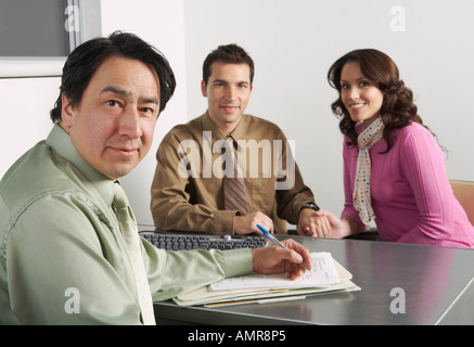 La gente di affari in ufficio Foto Stock