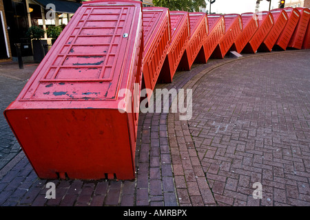 Una scultura da David Mach intitolato " fuori servizio " Svelata Dicembre 1989. Kingston Upon Thames Surrey, Inghilterra. Foto Stock