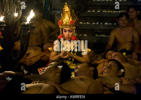 Kecak Dance Performance Ubud Bali Indonesia Foto Stock