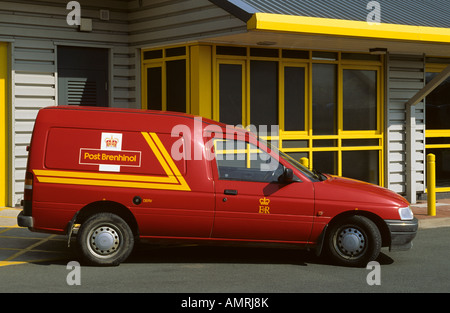 Welsh Post Office (Post Brenhinol) consegna van, Machynlleth, Wales, Regno Unito. Foto Stock