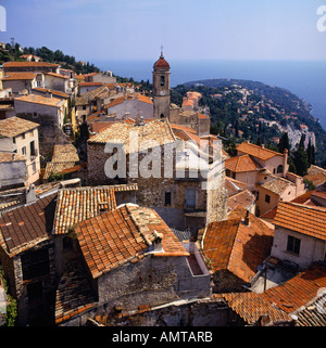 Vista panoramica del classico pittoresca antica scogliera villaggio costiero di Roquebrune e Cap Martin a sud della Francia Foto Stock