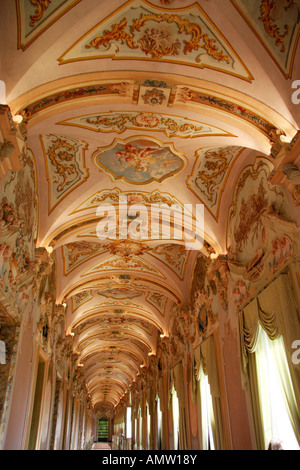 Splendida galleria rococò Pinacoteca Civiva e Galleria di Arte Contemporanea,nel Palazzo Pianetti.Jesi Le Marche Italia Foto Stock