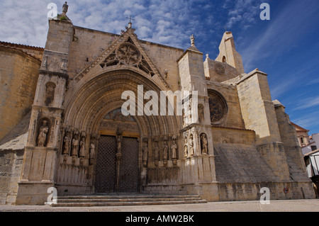 Ingresso per l'architettura la Mayor nel villaggio di Morella, Castellon, El Maestrat, Valencia, Spagna, Europa. Foto Stock