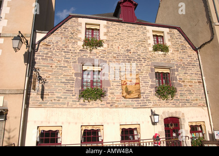 Facciata della vecchia casa in redon Bretagna Francia Foto Stock