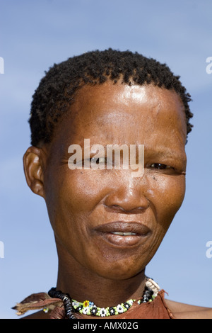 Donna boscimane, Namibia Foto Stock