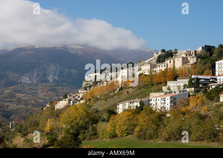 Vista del paesaggio della storica città fortezza,'La Fortezza di Civitella del Tronto',l'Abruzzo,l'Italia, Foto Stock