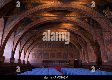 Gli interni del museo, Sala dei Notari, Galleria Nazionale dell'Umbria, Perugia, Umbria, Italia Foto Stock