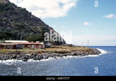 Case remote dell'isola di Robinson Crusoe a San Juan Bautista Cile Oceano Pacifico del Sud Foto Stock