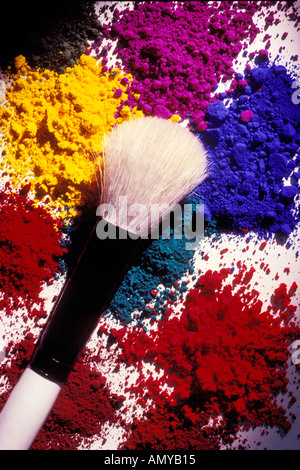 Spazzola e make up in polvere Foto Stock