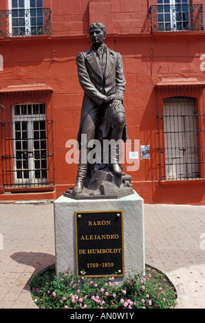 Statua del XIX secolo il tedesco explorer e naturalista Friedrich Heinrich Alexander von Humboldt in Cuernavaca, MORELOS, Messico Foto Stock