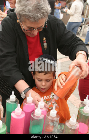 Miami Beach Florida, 73rd Street e Collins Avenue, Miami Beach, sabbia, surf, Festival of the Arts, venditore venditori venditori venditori, bancarelle stand commerciante Foto Stock