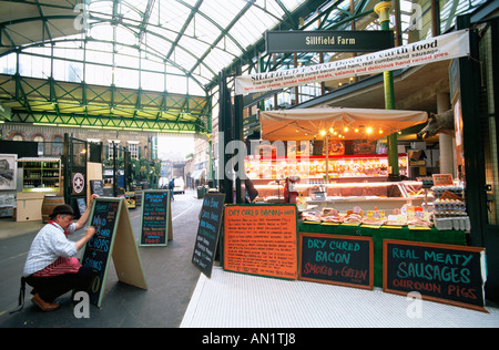 L'Inghilterra,Londra,Southwark,Borough Market, macellerie Shop Foto Stock