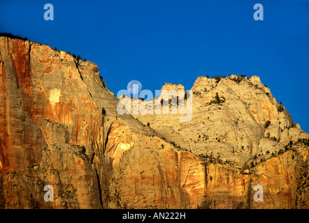 Luna tramonta paesaggio Sion Nationalpark USA Foto Stock