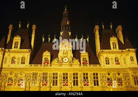 Francia Paris Hotel de Ville esterno notte Foto Stock