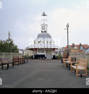 Viking Bay Bandstand a Broadstairs in Thanet nel Kent in Inghilterra in Gran Bretagna nel Regno Unito Regno Unito. Foto Stock