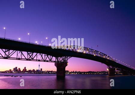 Auckland Harbour Bridge & Golfo di Hauraki, Auckland, Isola del nord, Nuova Zelanda Foto Stock
