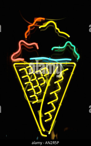 Nord America, USA, Oklahoma, Oklahoma City. Il Neon gelato segno. Foto Stock