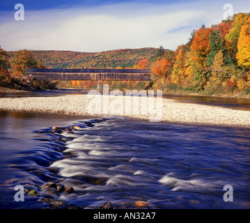 Ponte coperto a West Dummerston Vermont - USA Foto Stock