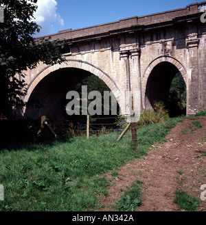 Dundas acquedotto John Rennie 1798 Kennet and Avon canal vicino Limpley Stoke Somerset Inghilterra Foto Stock