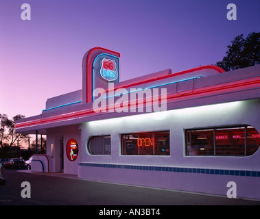 Route 66 / Percorso 66 Diner / vista notturna di Albuquerque, Nuovo Messico, STATI UNITI D'AMERICA Foto Stock